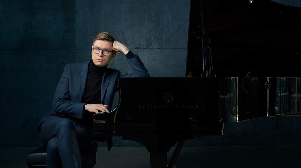 Pianist Víkingur Ólafsson