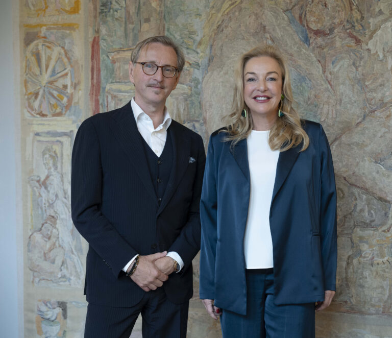 Intendant der Salzburger Festspiele Peter de Caluwe und Präsidentin Kristina Hammer